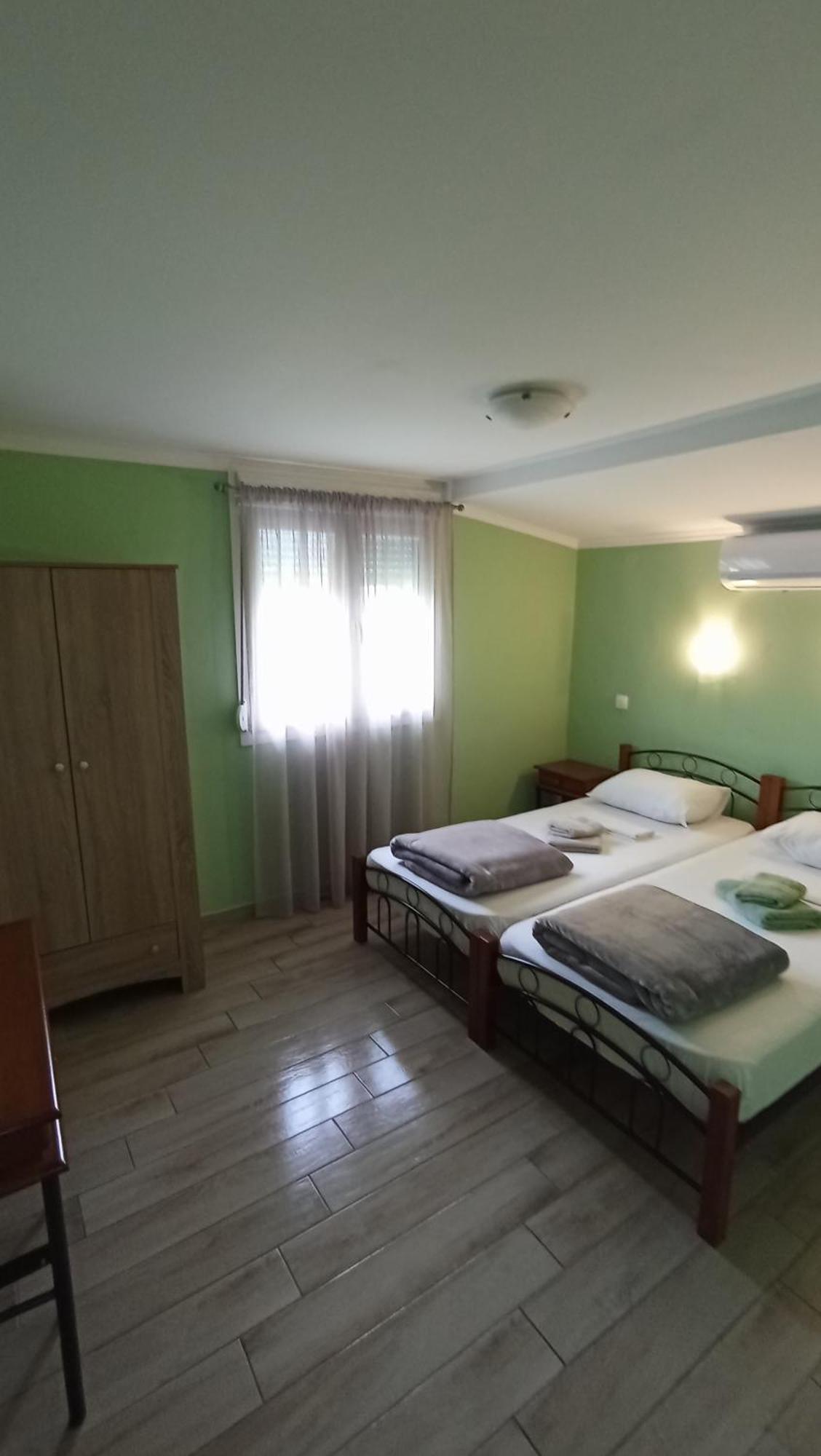House Eugenia Sarti Apartment Room photo