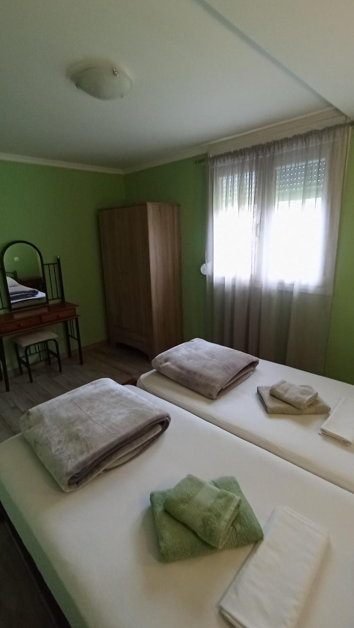 House Eugenia Sarti Apartment Room photo